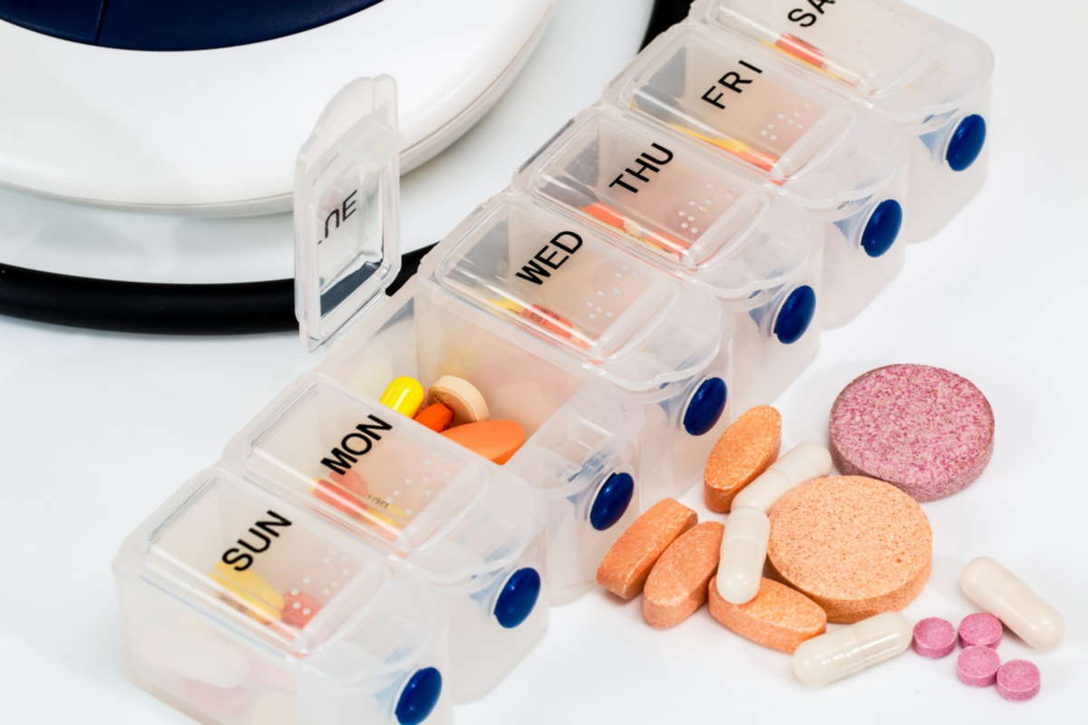 Tablettenbox medicine Pixabay g53760e6dd