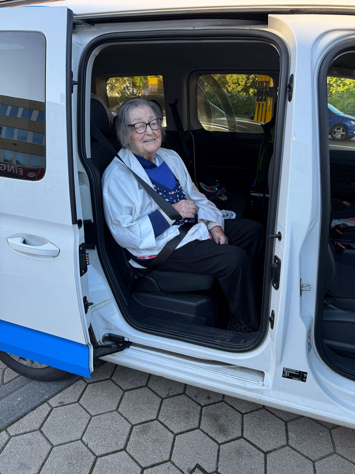 Inge mit uns unterwegs nach Warnemünde